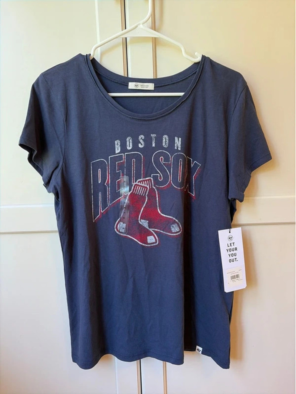 Women’s medium Boston Red Sox 47 brand tee